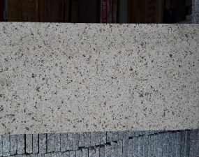 Đá granite trắng Phan Rang khò lửa 30x60x2cm
